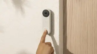The Magic of AI Greetings and Auto-Messages on Our Video Doorbells