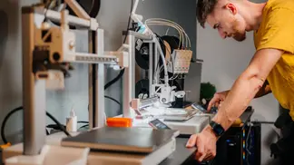 Yes, You Should Be Cleaning Your 3D Printer - Here's How To Do It